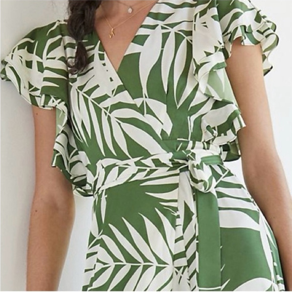 Stunning maxi wrap dress by Hutch sold by Anthropologie (green, palm) - Picture 4 of 7